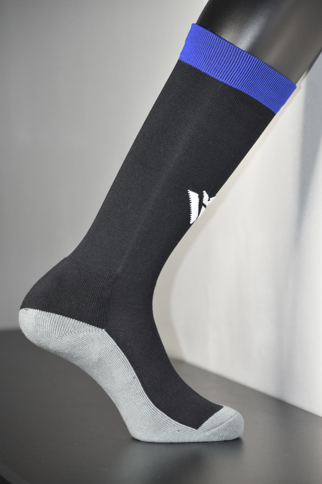 Comfort Hybrid Soccer Socks Black/Royal | Waly’s Waly's