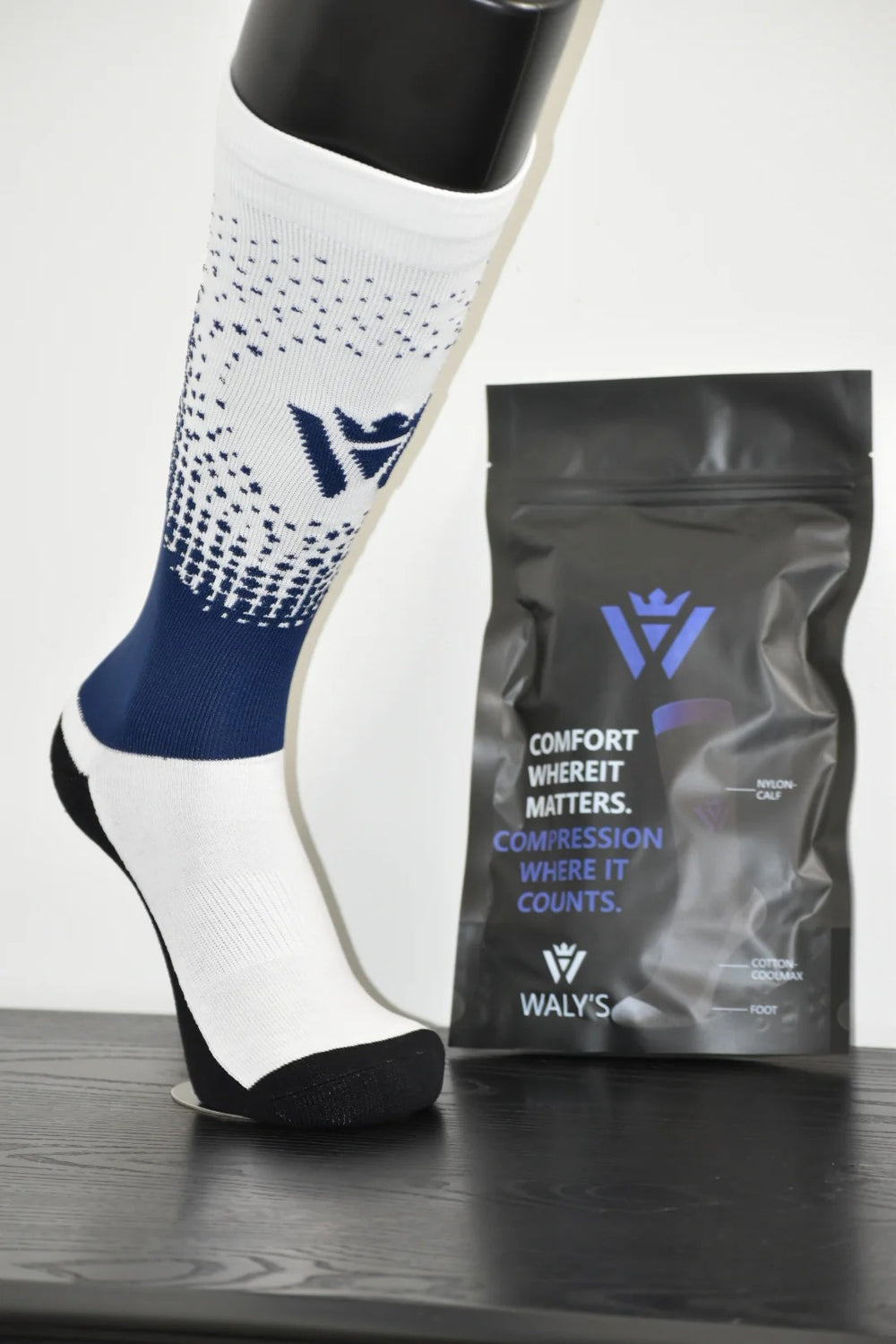 Waly's White Navy Fade soccer sock detail